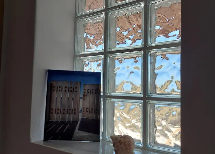 Front Pasithea Vila *