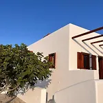 וילה Front Pasithea *