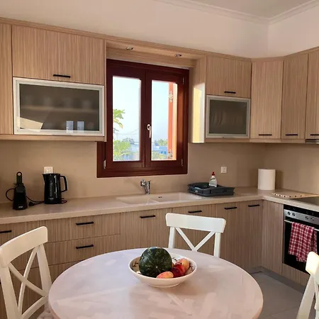 Villa Front Pasithea *